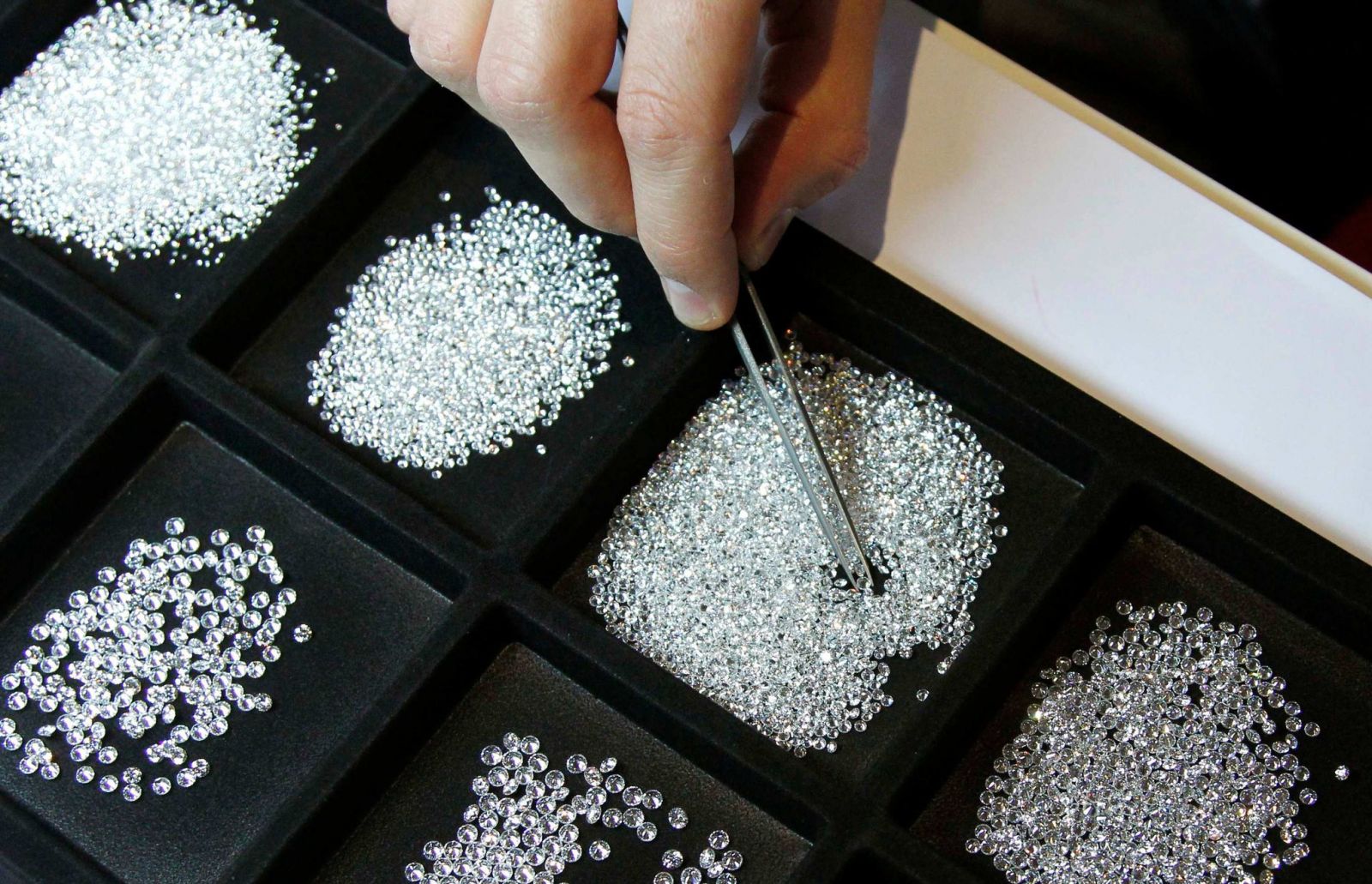 Алмазная биржа Панамы, бриллианты Латинской Америки, vigiljournal.com