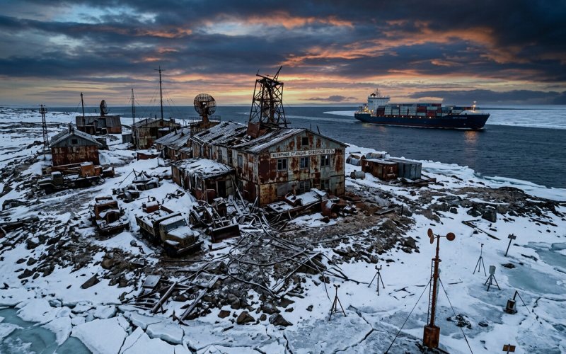 Полярные станции: Россия теряет глаза на главной трассе будущего