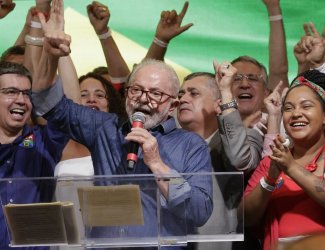 Выборы в Бразилии 2026: Лула переизбран президентом, фото - Блумберг